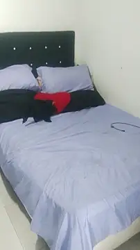 karly hot  online show from 4, 10, 2025