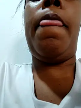 MoniqueMulberry online show from 1, 10, 2025