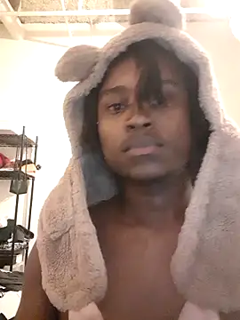 Snapshot of DarkSkinStroker chatting on 11, 10, 2025 DarkSkinStroker online show from 11, 10, 2025