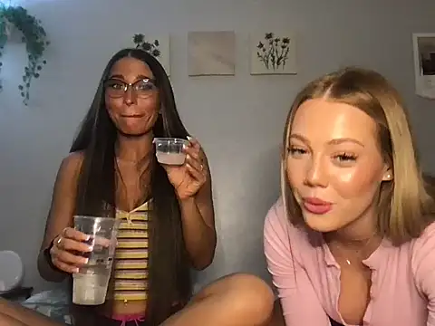 MichelleXClarice online show from 15, 10, 2025