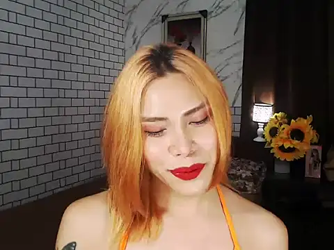 Snapshot of BigAssAlexa chatting on 4, 10, 2025 BigAssAlexa online show from 4, 10, 2025