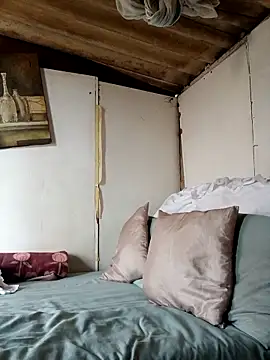 SeductiveDick1997 online show from 28, 9, 2025