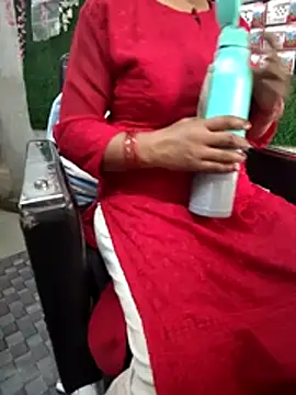 Snapshot of your_favourite_bhabhi chatting on 11, 7, 2026 your favourite bhabhi online show from 11, 7, 2026