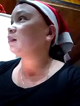 -Kitty-92 online show from 27, 10, 2025