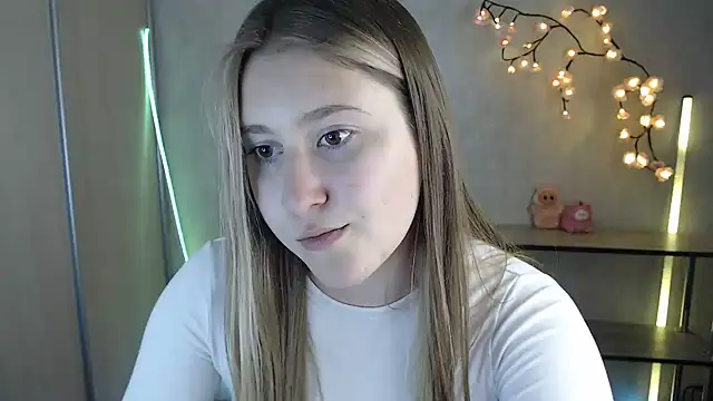 Snapshot of Milka_kamila chatting on 1, 6, 2026 Milka kamila online show from 1, 6, 2026