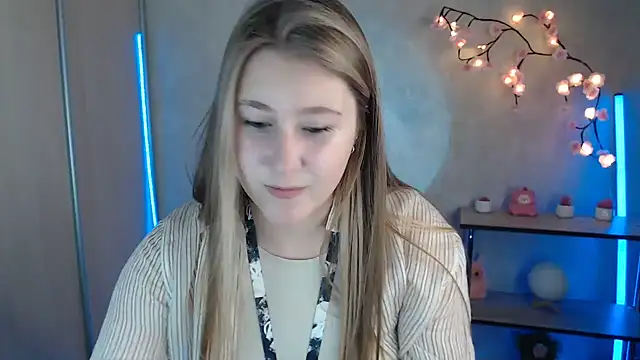Snapshot of Milka_kamila chatting on 4, 6, 2026 Milka kamila online show from 4, 6, 2026