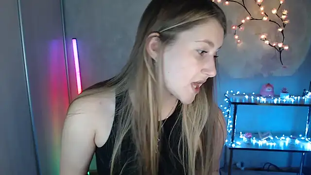Snapshot of Milka_kamila chatting on 12, 7, 2026 Milka kamila online show from 12, 7, 2026