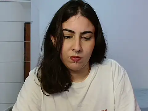 Snapshot of ApenasLys chatting on 18, 7, 2026 ApenasLys online show from 18, 7, 2026
