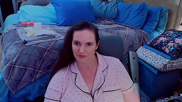ninajaymes online show from 4, 6, 2026