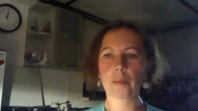 Snapshot of Loxiva chatting on 31, 10, 2025 Loxiva online show from 31, 10, 2025