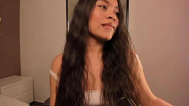 Snapshot of allie_bruce chatting on 6, 5, 2026 allie bruce online show from 6, 5, 2026