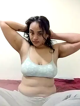 SoakedUpKitty- online show from 1, 12, 2025