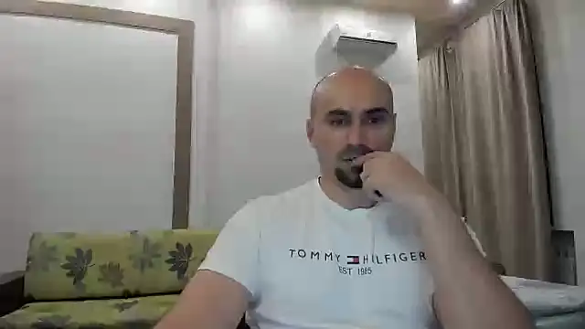 Snapshot of Gri_SH chatting on 20, 10, 2025 Gri SH online show from 20, 10, 2025