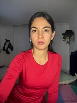 EscarlataX online show from 5, 7, 2026