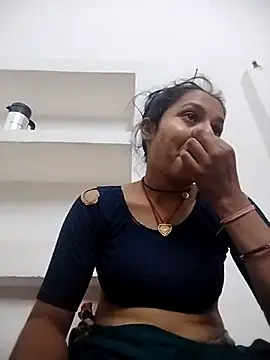 Snapshot of Sonam_shinde chatting on 2, 6, 2026 Sonam shinde online show from 2, 6, 2026