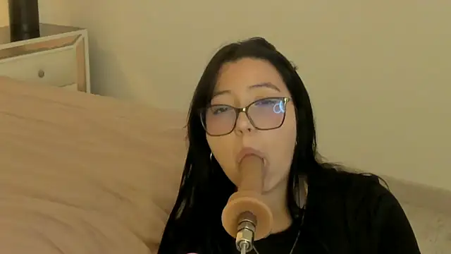 Snapshot of Zoe_Xra chatting on 9, 6, 2026 Zoe Xra online show from 9, 6, 2026