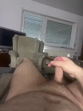 flamur albania online show from 14, 4, 2026