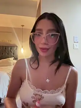 Snapshot of Min_junn chatting on 15, 11, 2025 Min junn online show from 15, 11, 2025