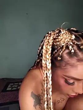 Queen Amara online show from 5, 10, 2025