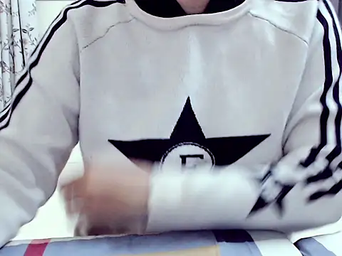 Ami 8x online show from 4, 12, 2025