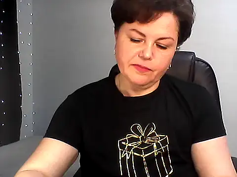 EllaLove2277 online show from 5, 1, 2026