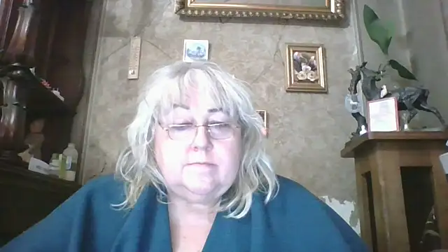 Snapshot of Lala-Love56 chatting on 17, 12, 2025 Lala-Love56 online show from 17, 12, 2025