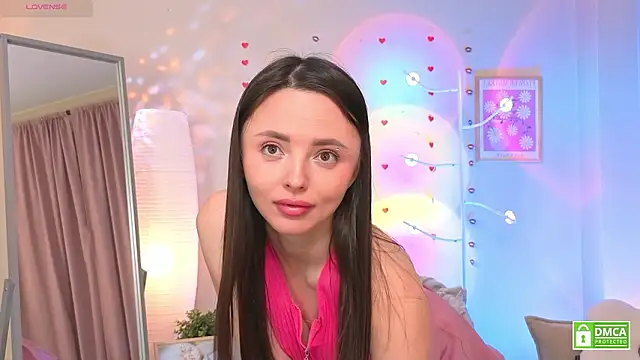 OliviaKis  online show from 4, 3, 2026