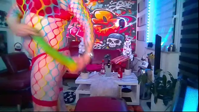 Snapshot of hellgirl1980 chatting on 12, 5, 2026 hellgirl1980 online show from 12, 5, 2026