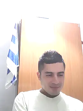 Snapshot of Andr3s69xxx chatting on 12, 9, 2025 Andr3s69xxx online show from 12, 9, 2025