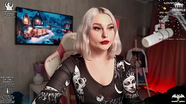 Wounded Goddess  online show from 19, 11, 2025