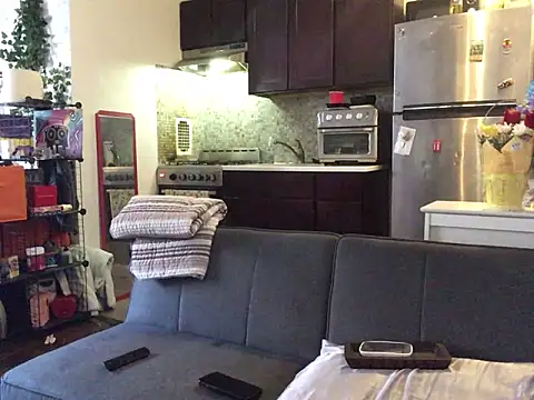 Snapshot of littyleesh1 chatting on 11, 4, 2026 littyleesh1 online show from 11, 4, 2026