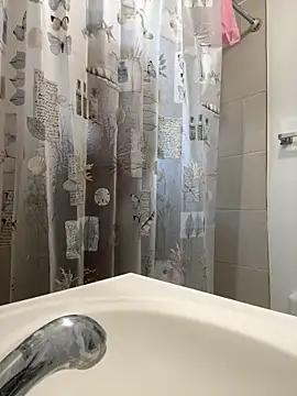 Snapshot of littyleesh1 chatting on 12, 4, 2026 littyleesh1 online show from 12, 4, 2026