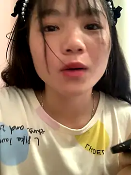 Emlyly-18 online show from 15, 9, 2025