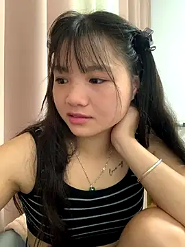 Emlyly-18 online show from 20, 9, 2025