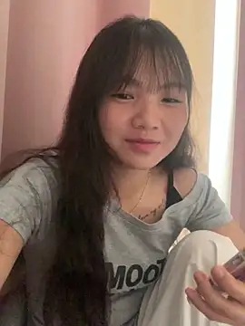 Emlyly-18 online show from 27, 9, 2025