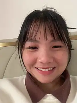 Emlyly-18 online show from 20, 10, 2025