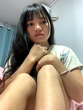 Emlyly-18 online show from 30, 10, 2025