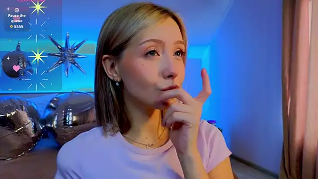 LumMina online show from 5, 4, 2026