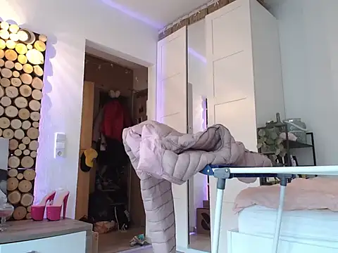 story of sarah online show from 13, 9, 2025