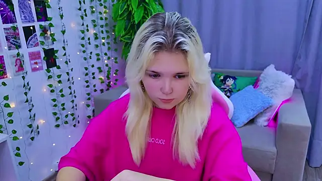 EmillyRogers online show from 20, 9, 2025