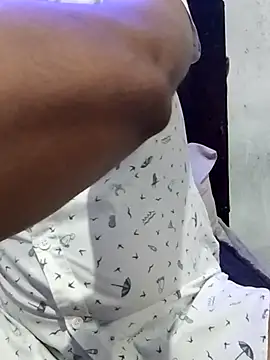 Snapshot of Neggajr87 chatting on 10, 9, 2025 Neggajr87 online show from 10, 9, 2025