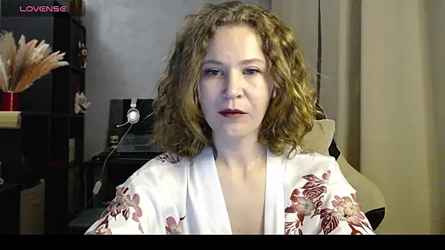 Snapshot of harpermoss chatting on 15, 9, 2025 harpermoss online show from 15, 9, 2025