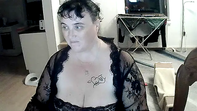 Minou1610 online show from 28, 9, 2025