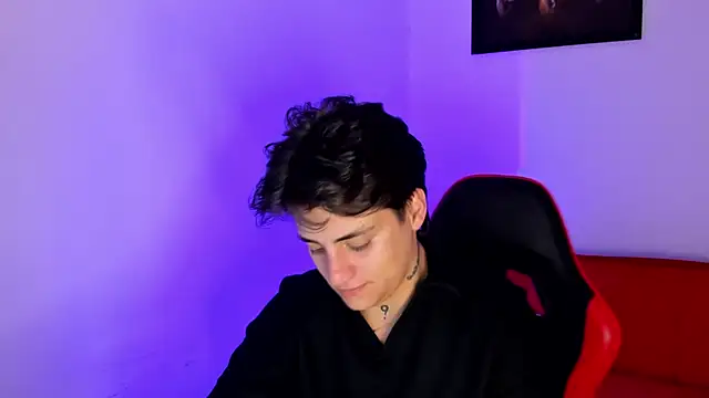 PeytonBox online show from 3, 12, 2025