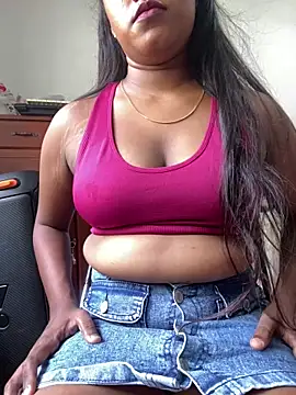 Snapshot of vinushi chatting on 10, 9, 2025 vinushi online show from 10, 9, 2025