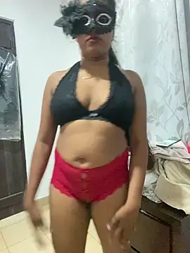 Snapshot of vinushi chatting on 7, 10, 2025 vinushi online show from 7, 10, 2025