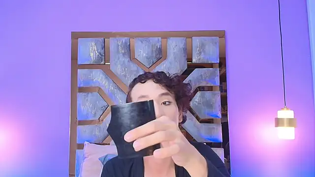 Electra Gosselin online show from 18, 9, 2025