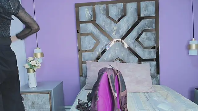 Electra Gosselin online show from 6, 10, 2025