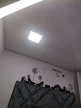 Shantey Laurent online show from 10, 2, 2026