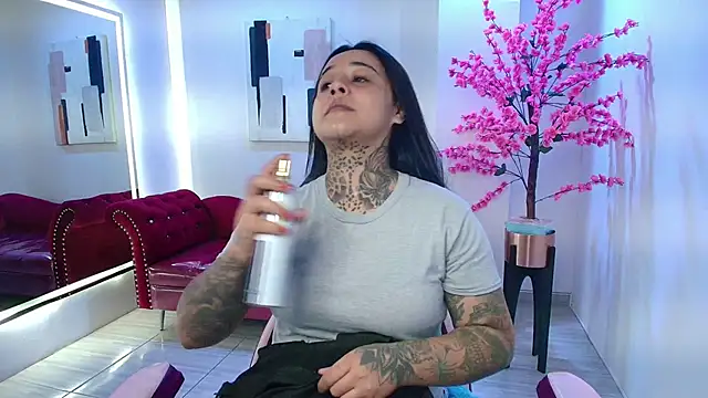 Black roseee online show from 5, 11, 2025